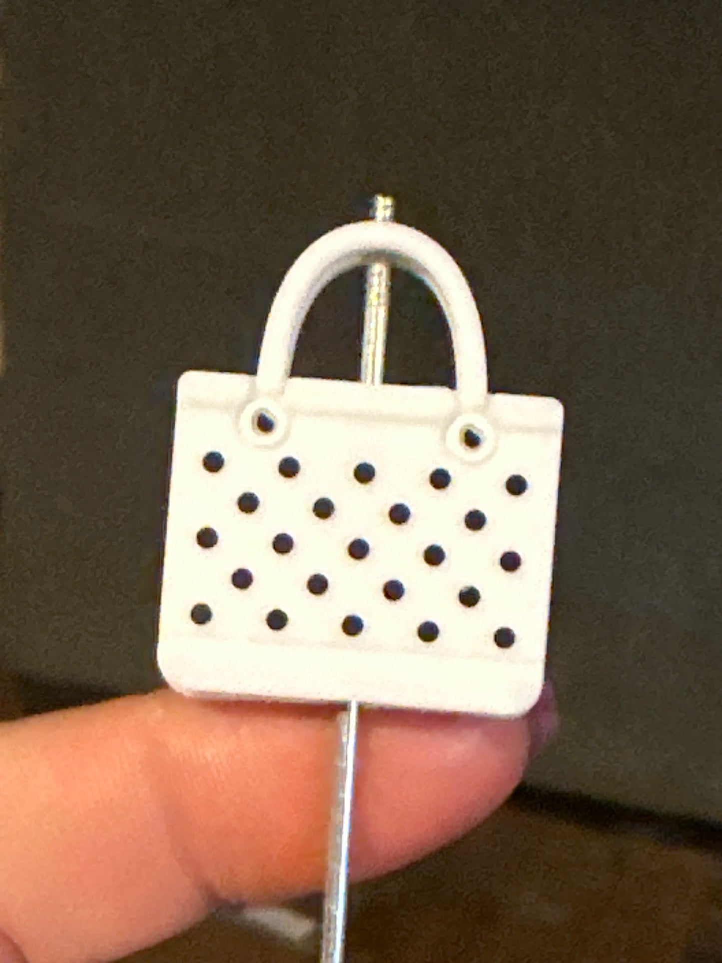 3D042
