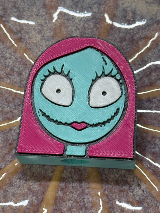 Sally straw topper
