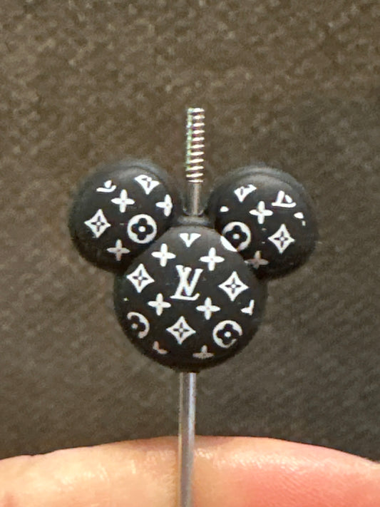 3D135